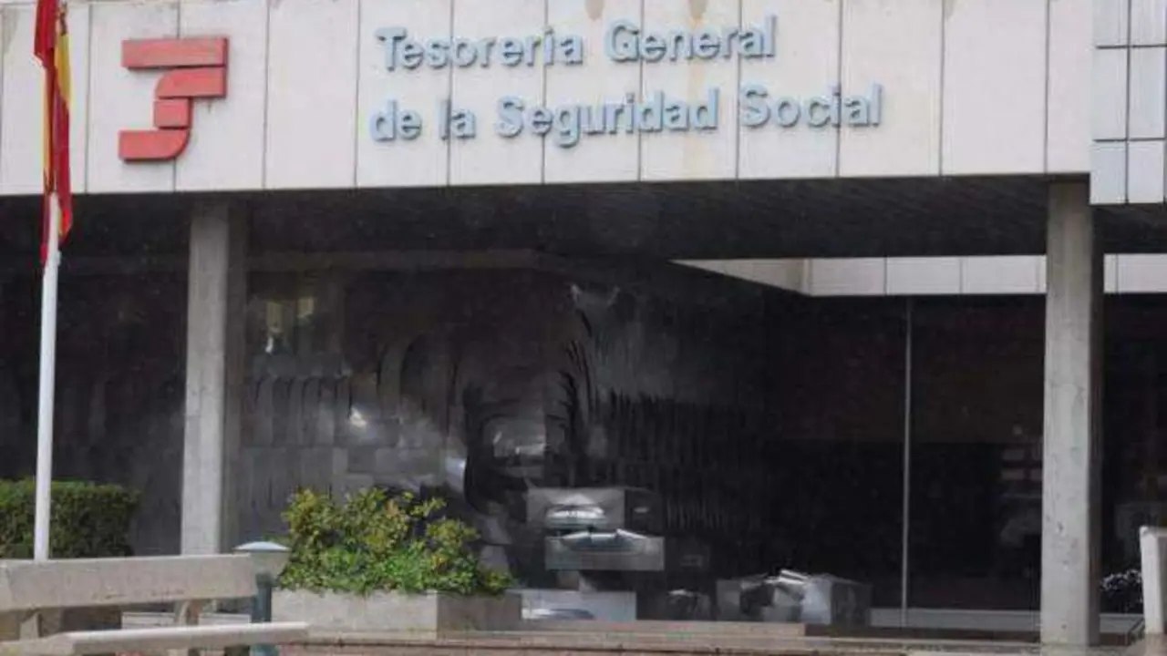 La Seguridad Social env&iacute;a una alerta: si te ofrecen esta ayuda, desconf&iacute;a