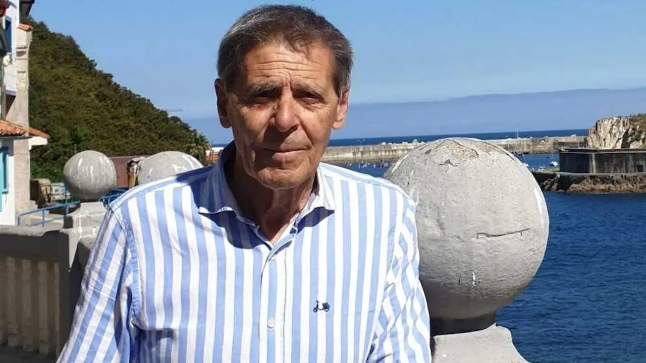 El Gobierno concede la Gran Cruz de Carlos III a Jes&uacute;s Fuentes L&aacute;zaro