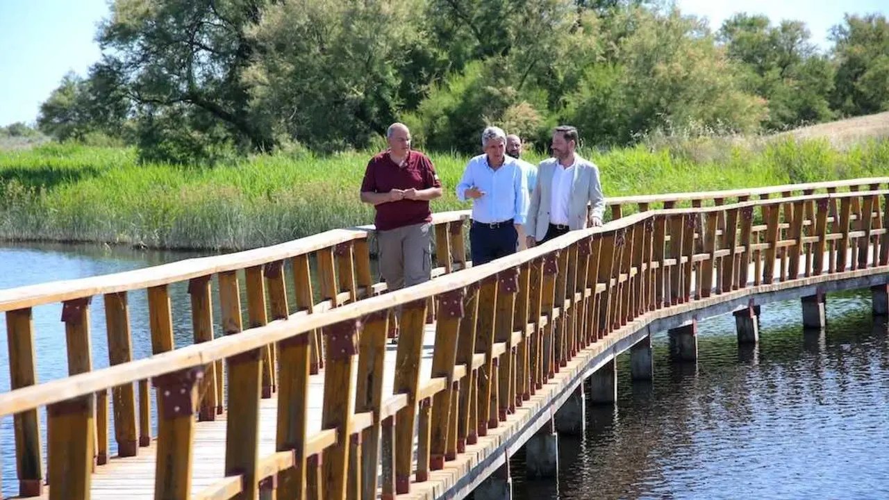 El delegado del Gobierno en Castilla-La Mancha, Jos&eacute; Pablo Sabrido, en su visita al Parque Nacional de Las Tablas de Daimiel