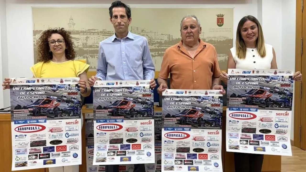 Talavera re&uacute;ne a m&aacute;s de cien pilotos en el Nacional de Autocross