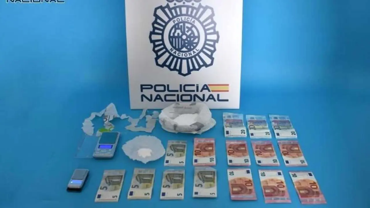 Detenido el due&ntilde;o de un local de Puertollano (Ciudad Real) con coca&iacute;na y armas