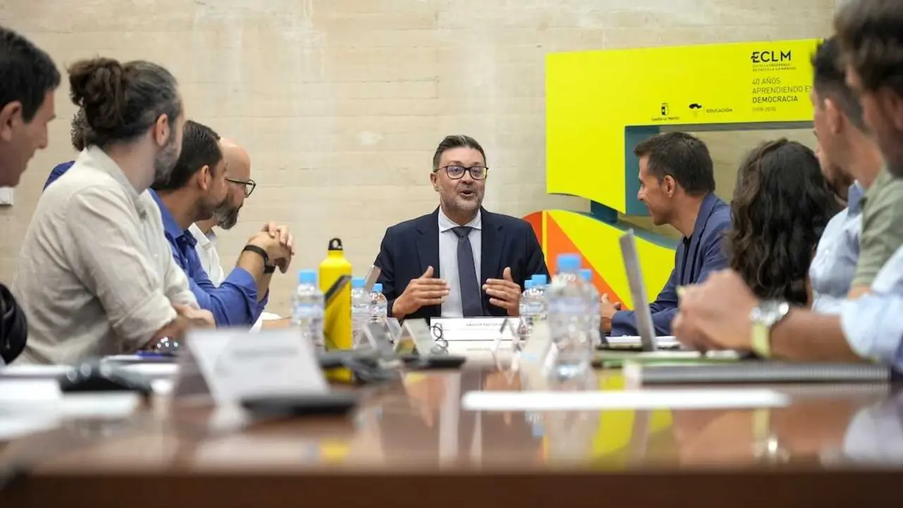El consejero de Educaci&oacute;n, Cultura y Deportes, Amador Pastor, ha participado en la Asamblea general de la Red Espa&ntilde;ola de Alberguistas Juveniles que acoge Castilla-La Mancha.