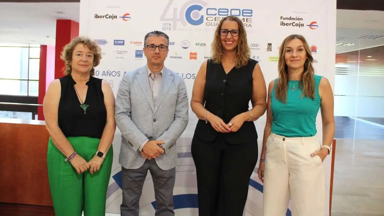 La consejera de Igualdad de Castilla-La Mancha, Sara Sim&oacute;n, ha participado en una jornada de formaci&oacute;n en materia de corresponsabilidad organizada por CECAM y CEOE-CEPYME Guadalajara.