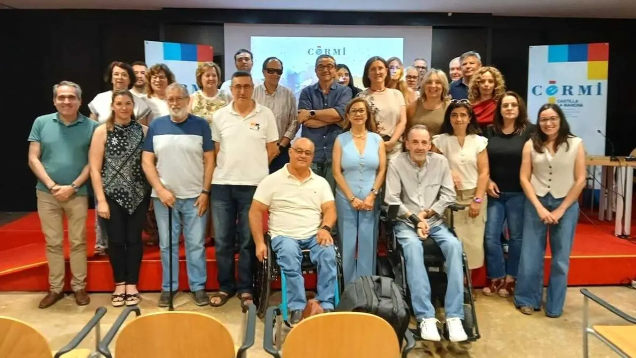 Image de la Junta Directiva de CERMI Castilla-La Mancha, que preside Cristina G&oacute;mez
