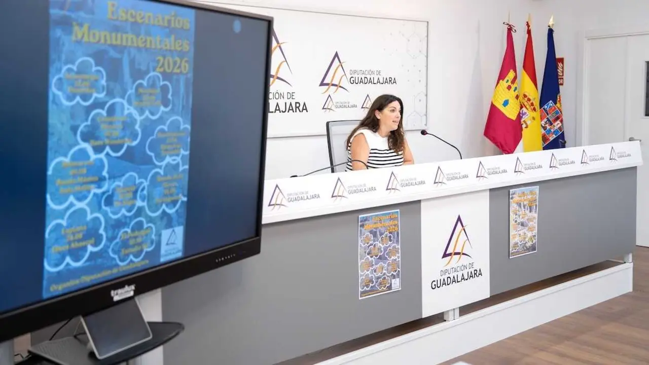 La diputada delegada de Cultura, Sabrina Escribano, ha presentado en rueda de prensa el programa 'Escenarios Monumentales'
