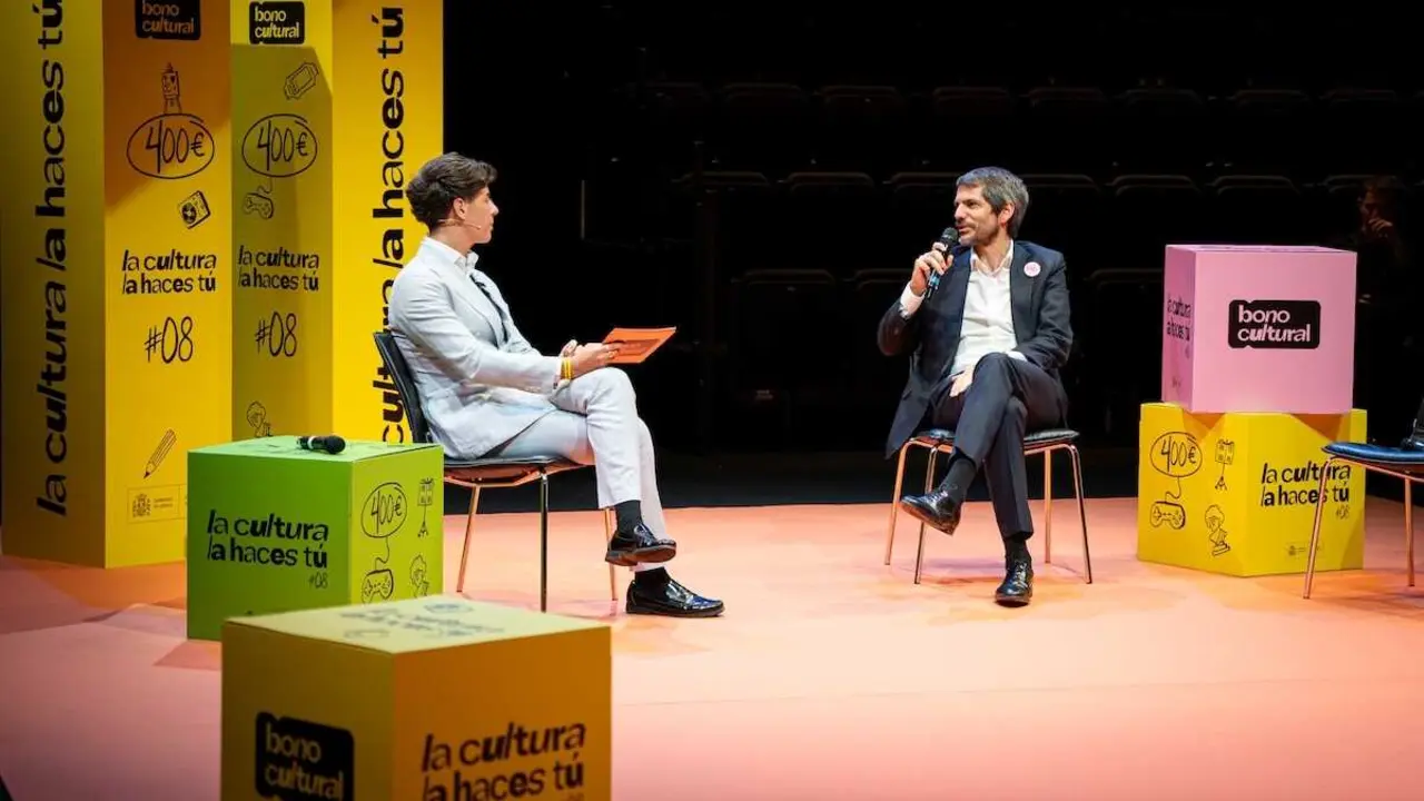 El ministro de Cultura,&nbsp;Ernest Urtasun, durante la presentaci&oacute;n de la nueva edici&oacute;n del Bono Cultural 2026