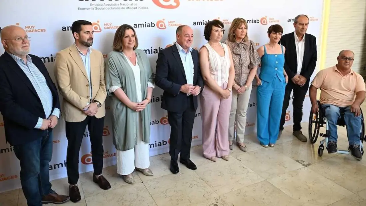 La consejera de Econom&iacute;a, Empresas y Empleo, Patricia Franco, ha clausurado la Asamblea General de AMIAB en Albacete.