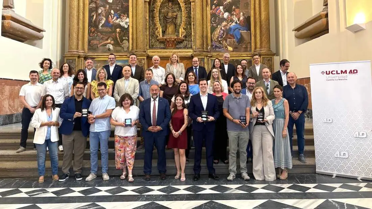 La UCLM reconoce a los medios de Castilla-La Mancha por sus 40 a&ntilde;os