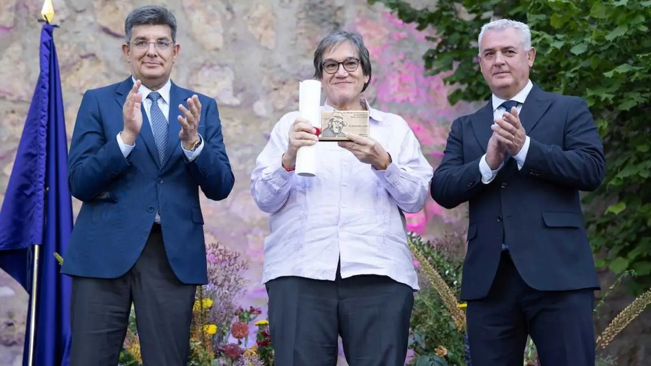 La Fundaci&oacute;n Gabo recibe el XIV Premio Manu Leguineche en Brihuega