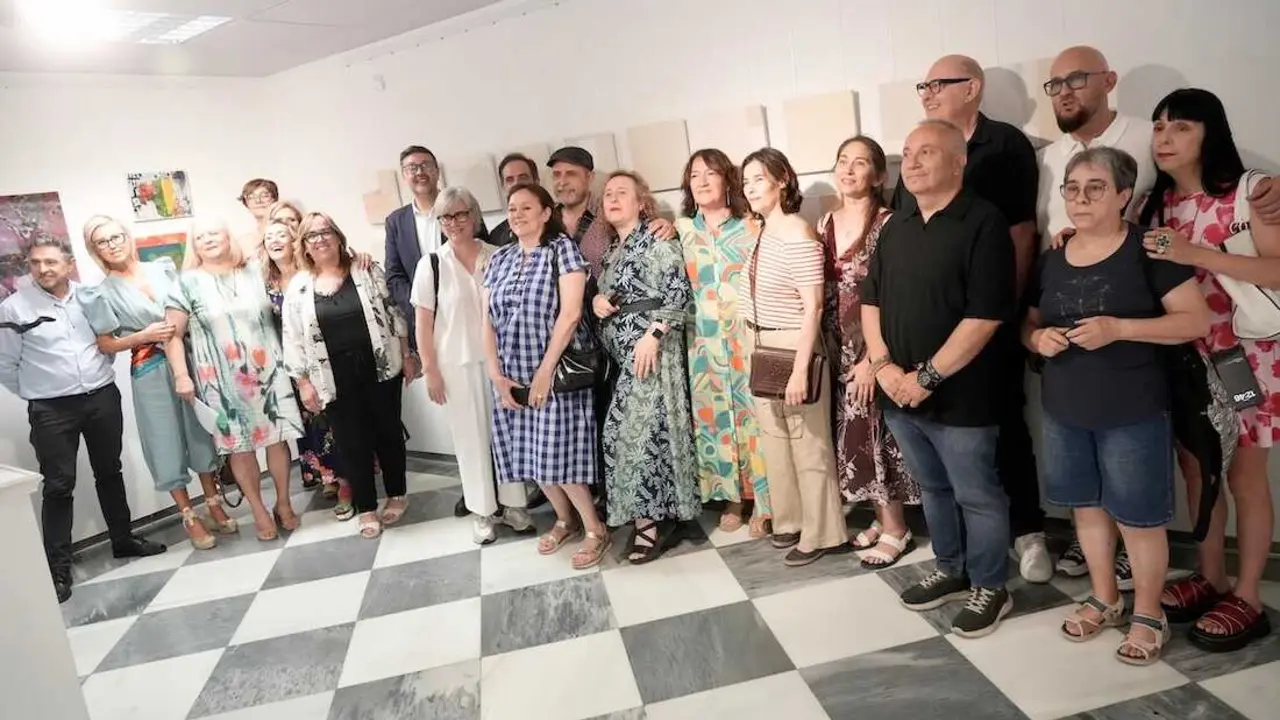 Inauguraci&oacute;n de la exposici&oacute;n '50 hace 40. 40&ordm; aniversario de la Facultad de Bellas Artes. Cuenca 1986-2026'.