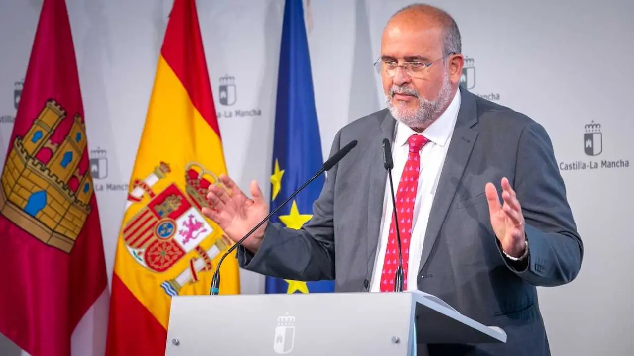 El vicepresidente primero del Gobierno regional, Jos&eacute; Luis Mart&iacute;nez Guijarro, ha ofrecido un balance de la acci&oacute;n del Gobierno de Emiliano Garc&iacute;a-Page durante los tres a&ntilde;os de esta XI legislatura.