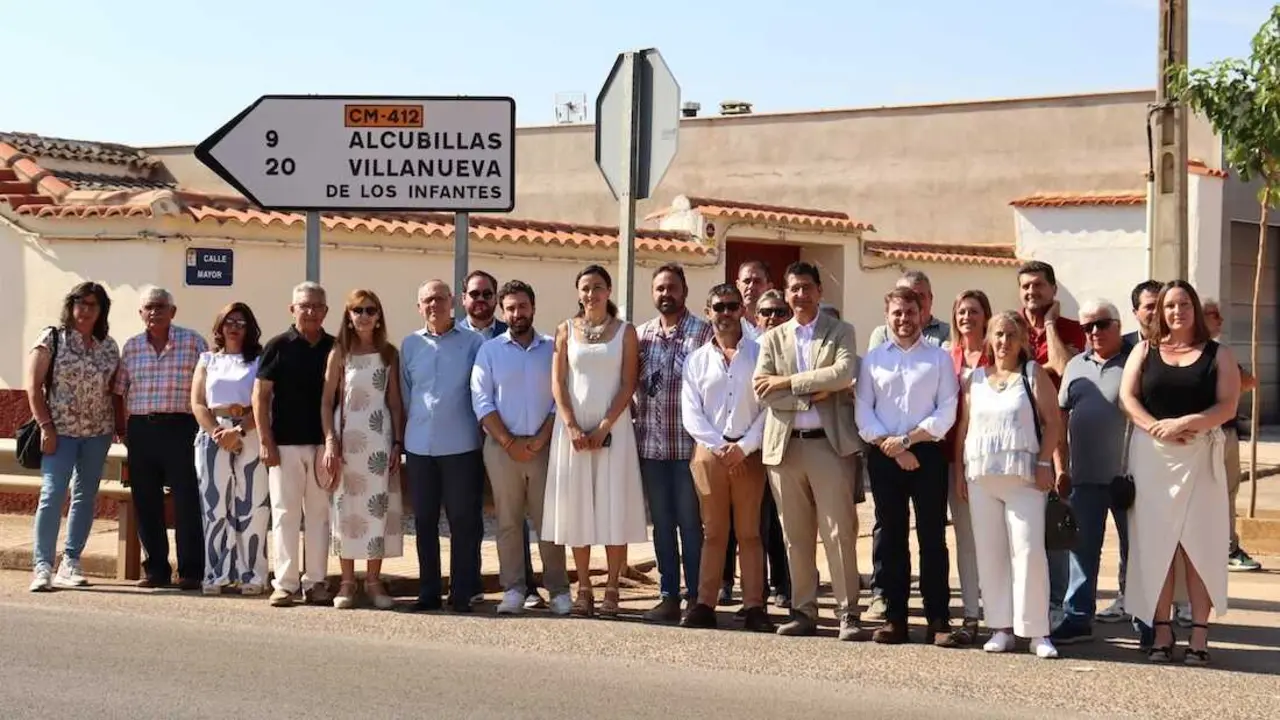 El vicepresidente segundo del Gobierno de Castilla-La Mancha, Jos&eacute; Manuel Caballero, ha presentado las actuaciones en la CM-412 en el tramo que une Pozo de la Serna y Villanueva de los Infantes (Ciudad Real).