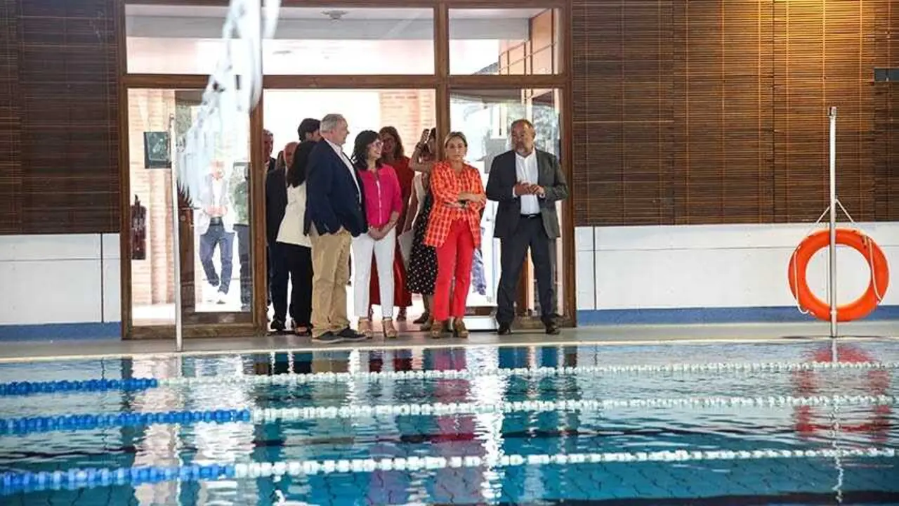 La ministra de Educaci&oacute;n, Formaci&oacute;n Profesional y Deportes, Milagros Tol&oacute;n, este viernes en su visita a la UCLM.