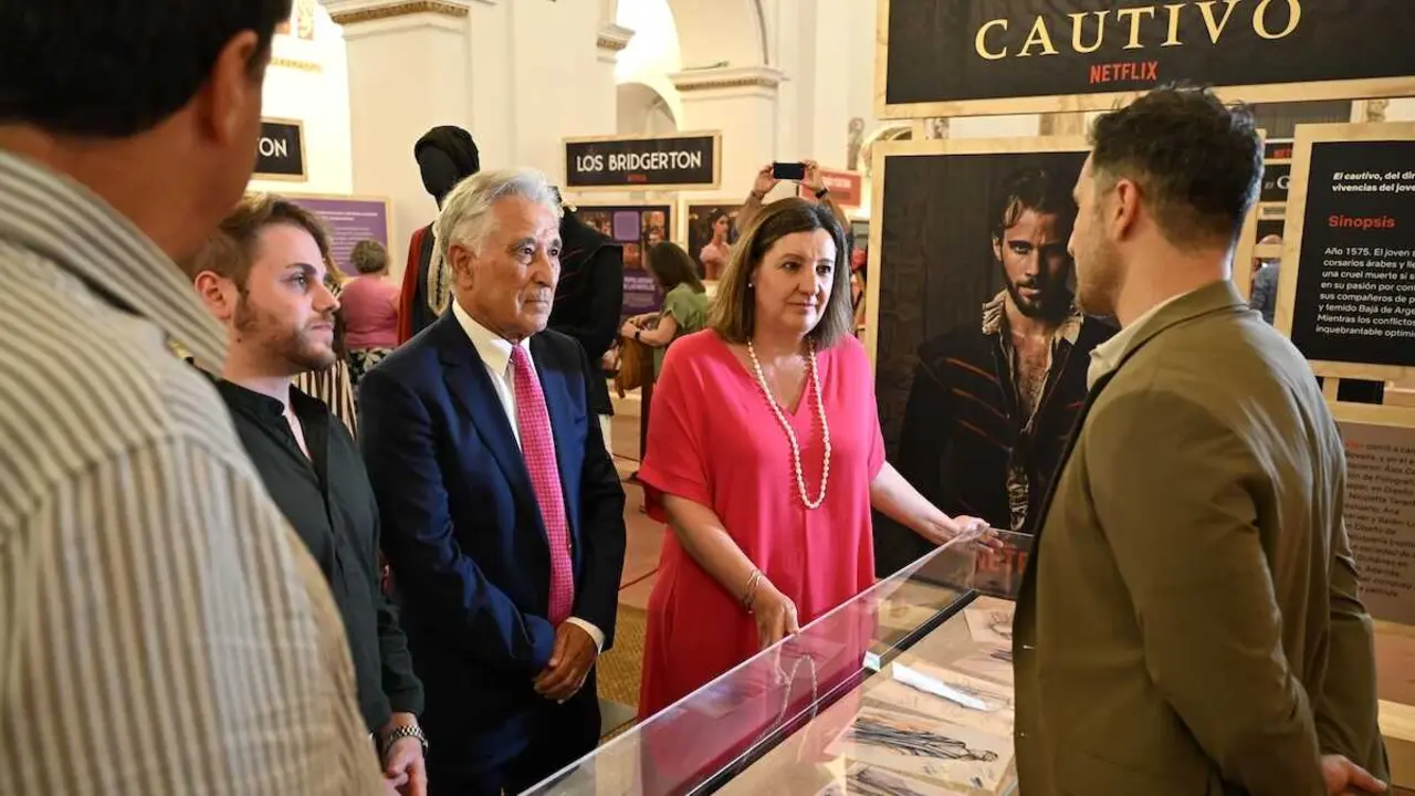 La consejera de Econom&iacute;a, Empresas y Empleo, Patricia Franco, visita la exposici&oacute;n &lsquo;Netflix en el Festival de Almagro&rsquo;, en la Iglesia de San Agust&iacute;n y al encuentro &lsquo;De Cervantes a la pantalla&rsquo;, en el marco de la 49&ordf; edici&oacute;n del Festival Internacional de Teatro Cl&aacute;sico de Almagro.