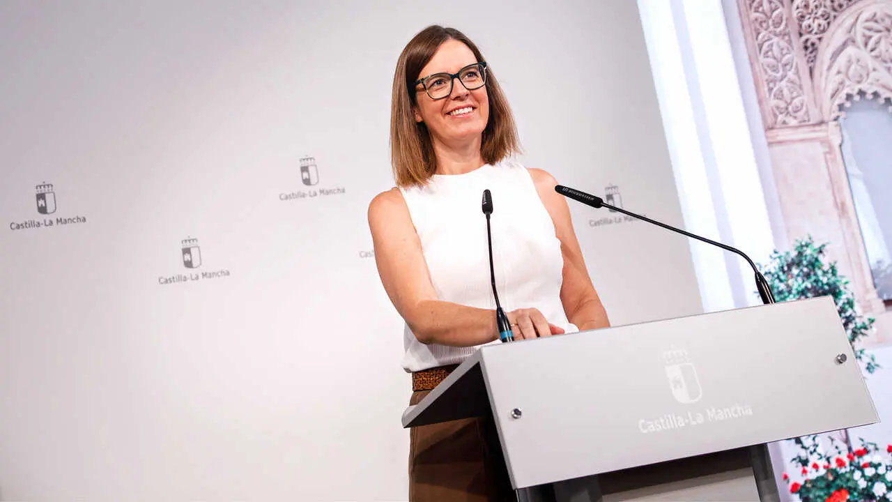 La consejera portavoz del Gobierno de Castilla-La Mancha, Esther Padilla, informa en rueda de prensa de los asuntos del Consejo de Gobierno y de actualidad.