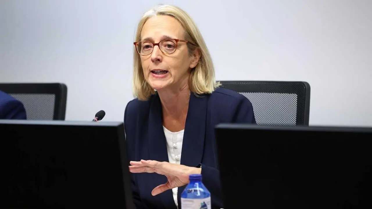 La presidenta de la AIReF, In&eacute;s Olondriz, durante una comparecencia - Archivo/EP/Alejandro Mart&iacute;nez V&eacute;lez