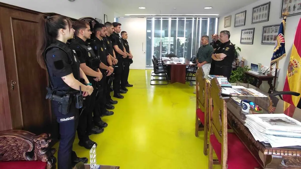 Seis polic&iacute;as en pr&aacute;cticas se incorporan a la Comisar&iacute;a de Albacete