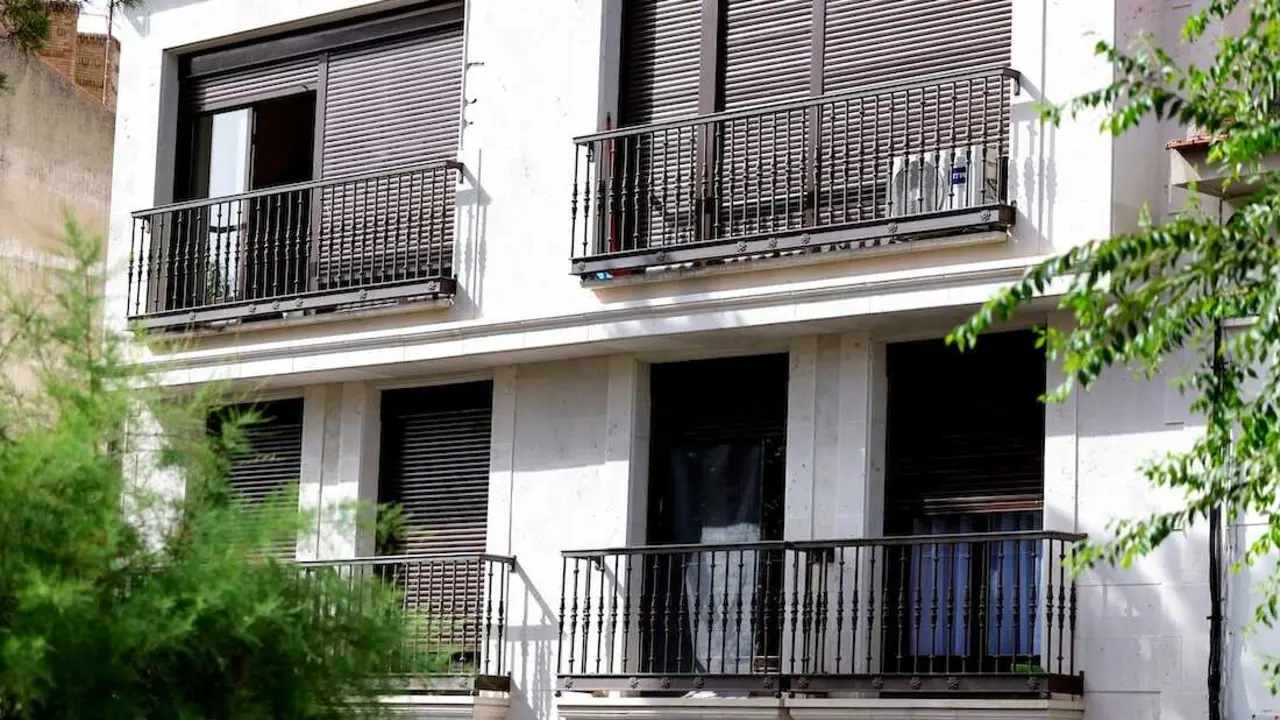 Una mujer de 45 a&ntilde;os ha sido asesinada este martes con un arma blanca por su pareja, un hombre de 48 a&ntilde;os, que ha sido detenido por la Guardia Civil en la localidad toledana de Alameda de la Sagra - EFE/Ismael Herrero