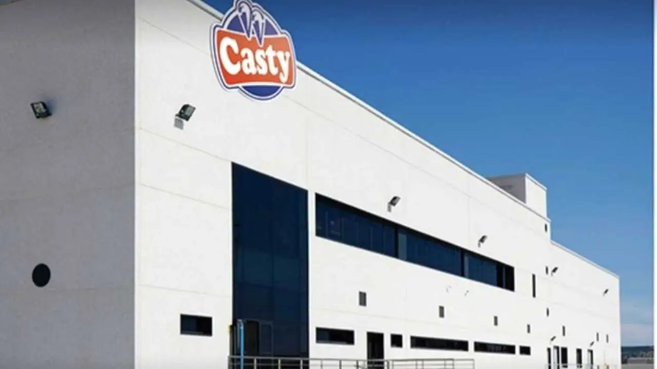 Casty firma su primer convenio colectivo con mejoras salariales