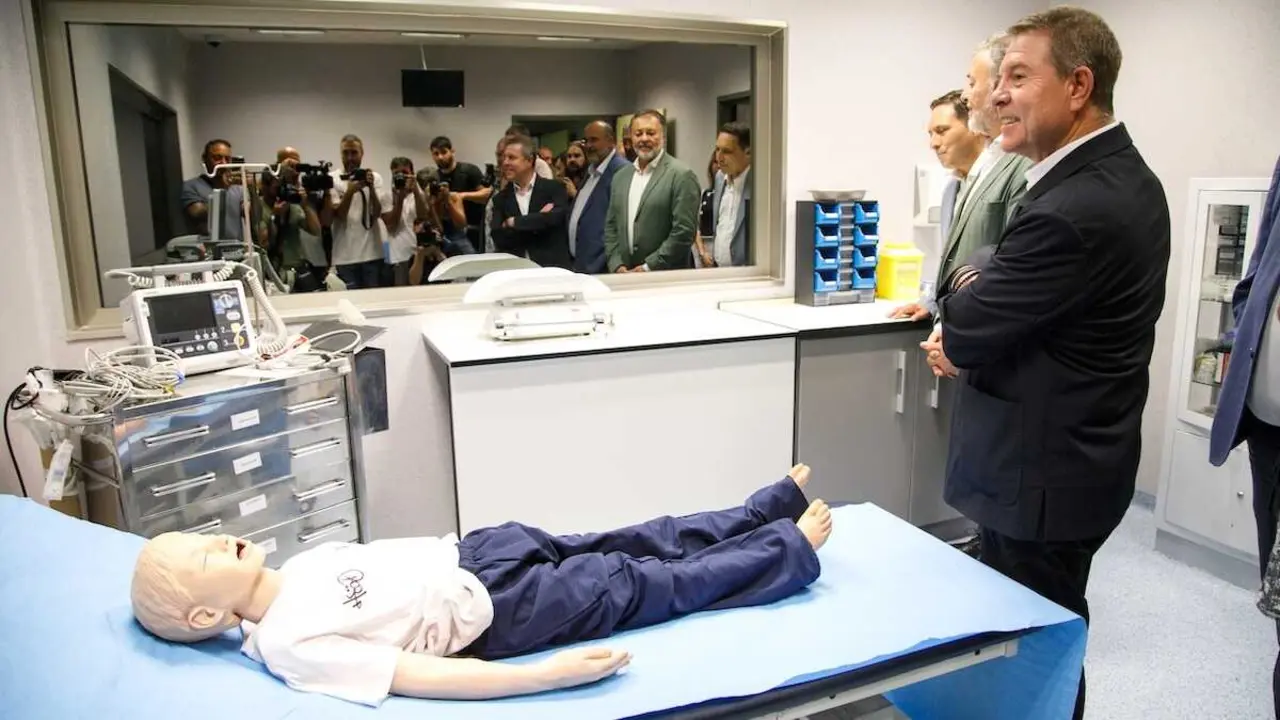 El presidente de Castilla-La Mancha, Emiliano Garc&iacute;a-Page, visita el Centro de Simulaci&oacute;n e Innovaci&oacute;n de Cuenca (CESICU). En el Centro de Salud Cuenca I, en la capital conquense.