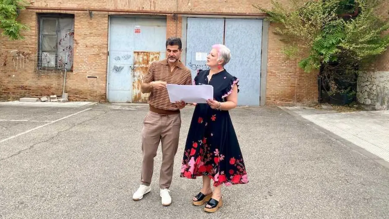 La delegada de la Junta en Guadalajara, Rosa Mar&iacute;a Garc&iacute;a, acompa&ntilde;ada por el delegado provincial de Fomento, Javier del Molino.