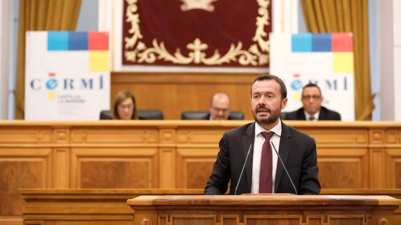 El Comisionado para la accesibilidad del Gobierno de Castilla-La Mancha, Jos&eacute; Luis Escudero, en una imagen de archivo durante una intervenci&oacute;n en el parlamento regional.