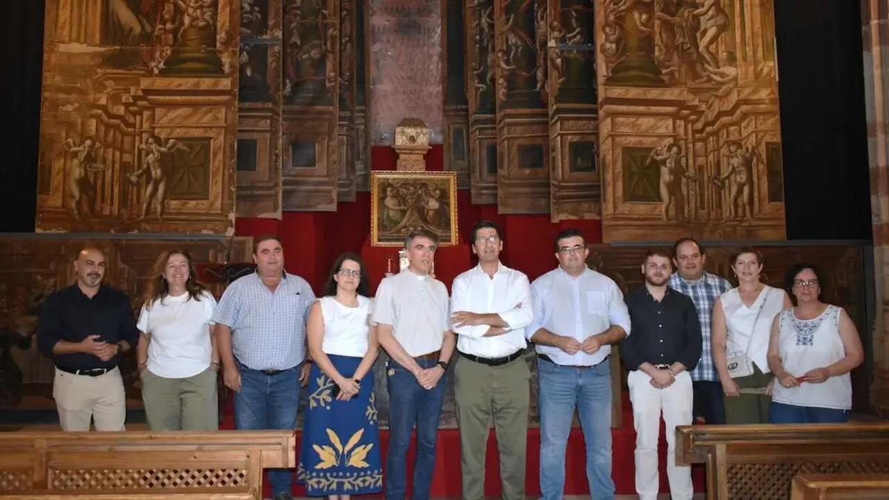 El vicepresidente segundo del Gobierno regional, Jos&eacute; Manuel Caballero, ha visitado los trabajos de restauraci&oacute;n del Monumento de Semana Santa de Villahermosa (Ciudad Real).