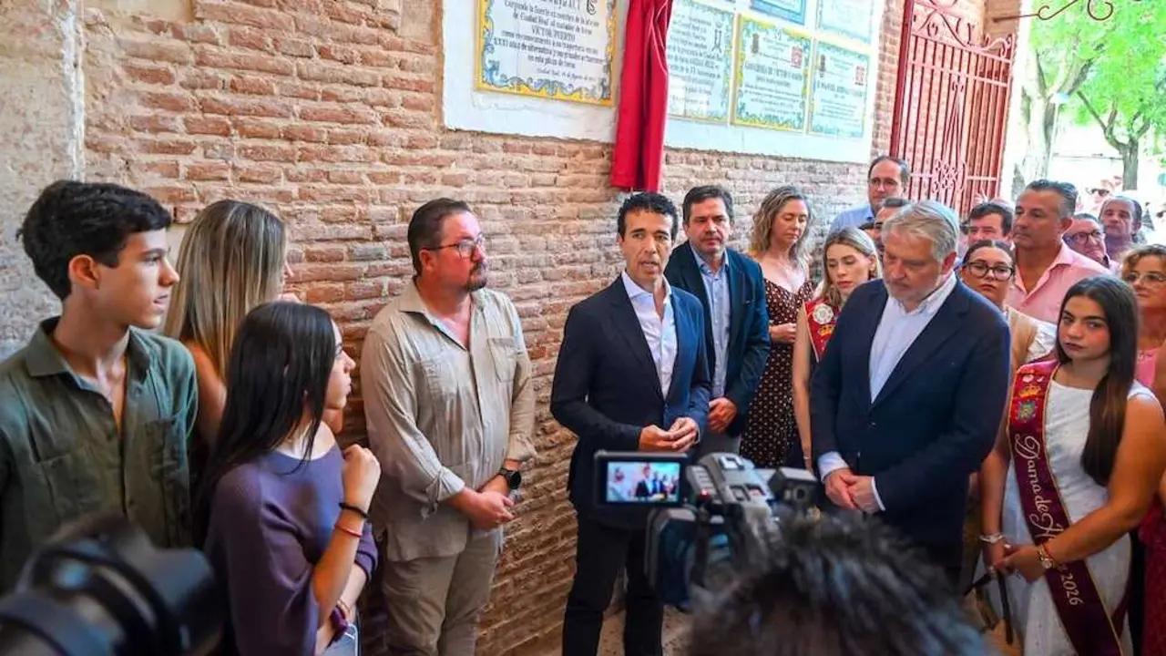 Ciudad Real honra los 31 a&ntilde;os de carrera del torero V&iacute;ctor Puerto