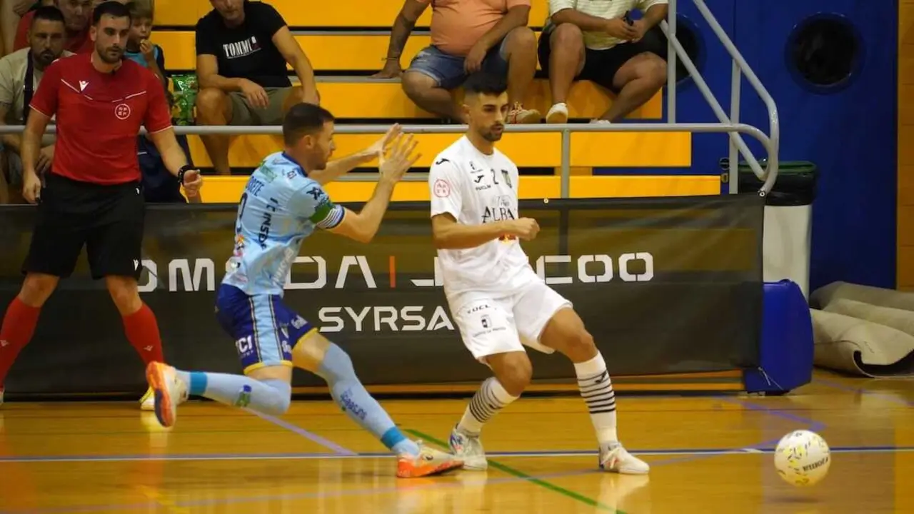 El Vi&ntilde;a Albali Valdepe&ntilde;as cae goleado ante El Ejido en pretemporada