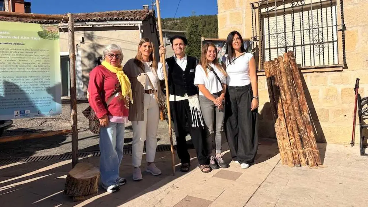 La secretaria general y portavoz parlamentaria del Partido Popular de Castilla-La Mancha, Carolina Agudo, este s&aacute;bado en la XXX Fiesta Ganchera del Alto Tajo en Poveda de la Sierra (Guadalajara).