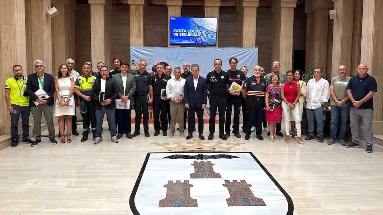 Imagen de familia de la Junta Local de Seguridad de Albacete celebrada este mi&eacute;rcoles para ultimar todos los detalles del dispositivo de la Feria de 2026