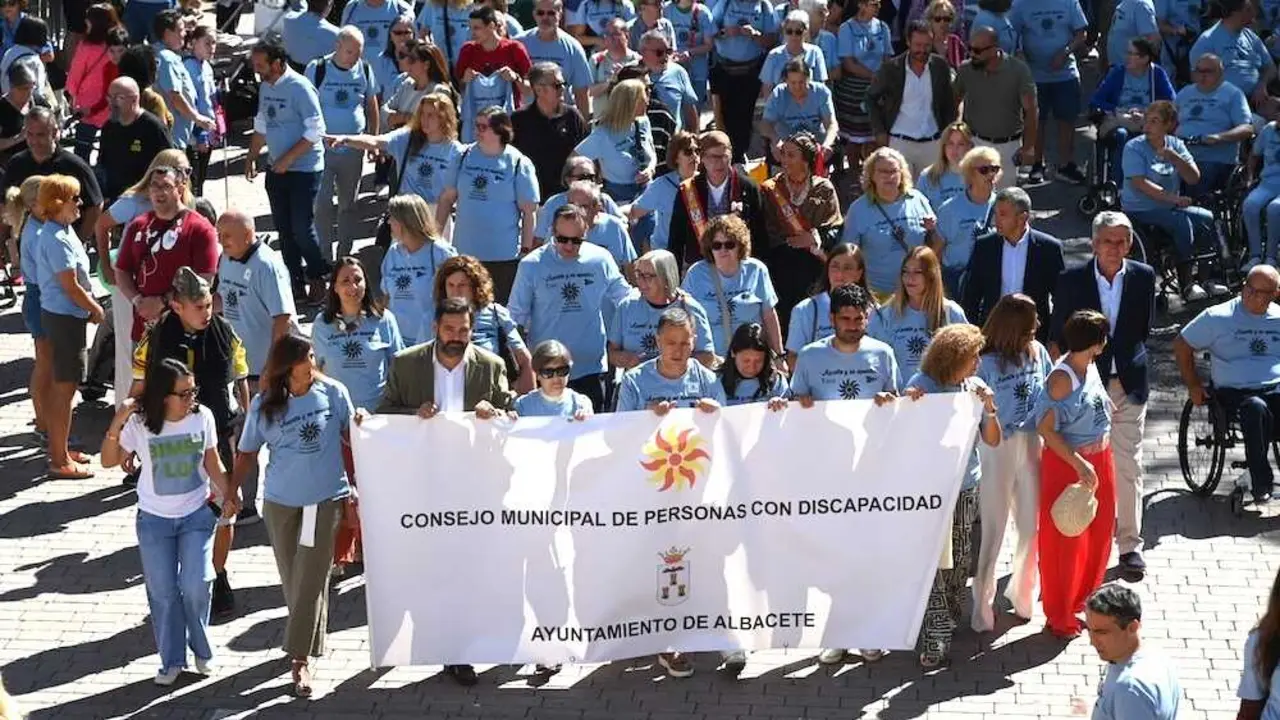 Imagen de la Marcha del Día de la Discapacidad este jueves en la Feria de Albacete 2026