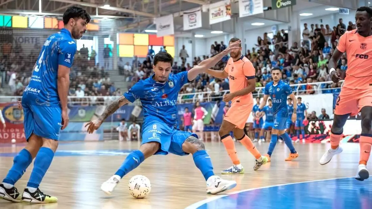 El Vi&ntilde;a Albali Valdepe&ntilde;as cae ante el Bar&ccedil;a en su estreno liguero