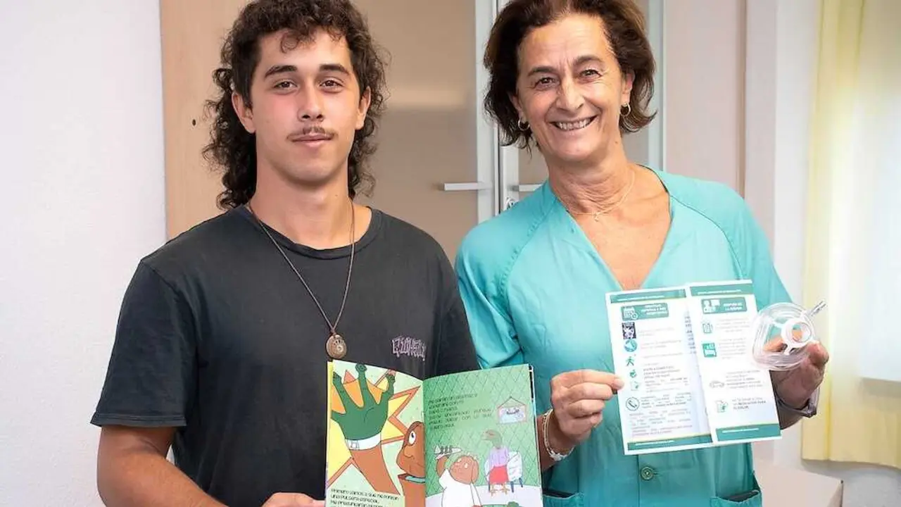 Peditour reparte 400 cuentos a ni&ntilde;os en el Hospital de Guadalajara