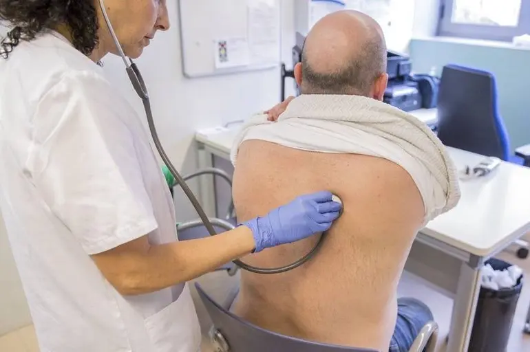 Médicos de CLM contrarios a contratar profesionales sin especialidad para Atención Primaria Médicos de CLM contrarios a contratar profesionales sin especialidad para Atención Primaria