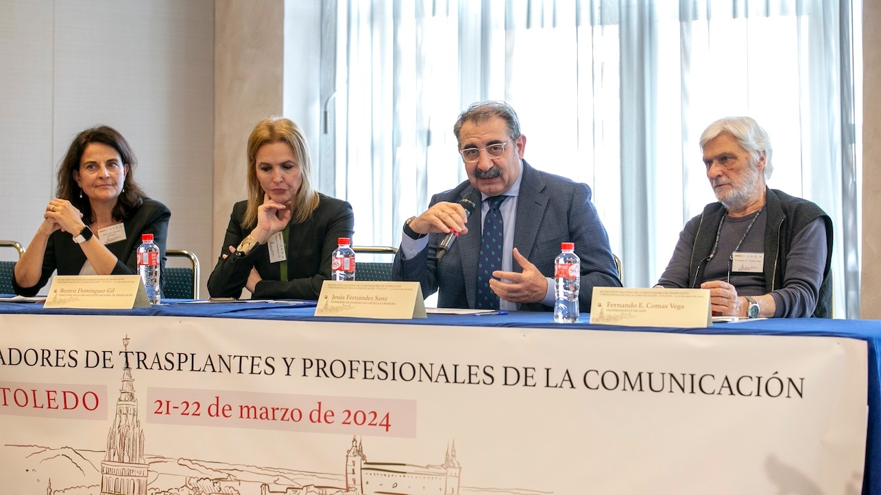 El consejero de Sanidad de Castilla-La Mancha, Jesús Fernández Sanz, ha inaugurado en Toledo la XIX Reunión Nacional de Coordinadores de Trasplantes y Profesionales de la Comunicación que organiza la Organización Nacional de Trasplantes