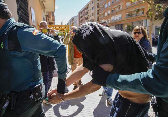 Dos maestras asesinadas en días: una por drogadictos y otra por su hijo adoptivo