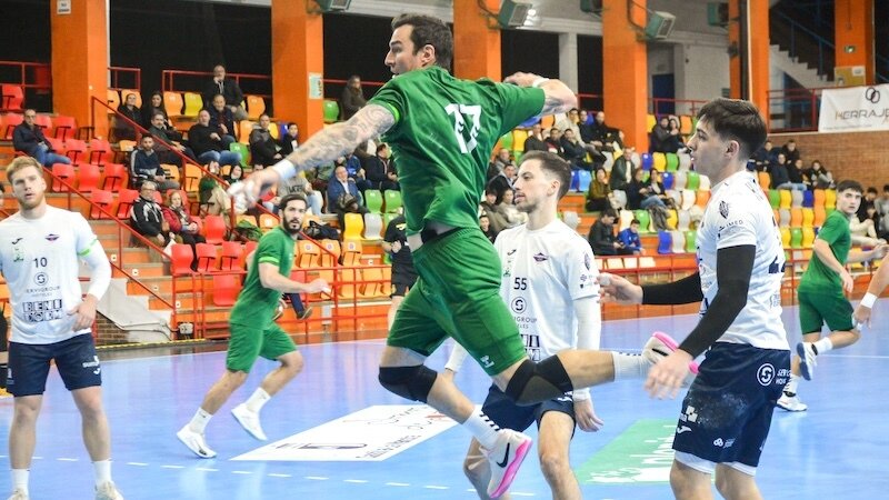 Rebi Cuenca y Servigroup Benidorm firman el empate en un gran amistoso (31-31) - Fotografía: J.A.Lillo
