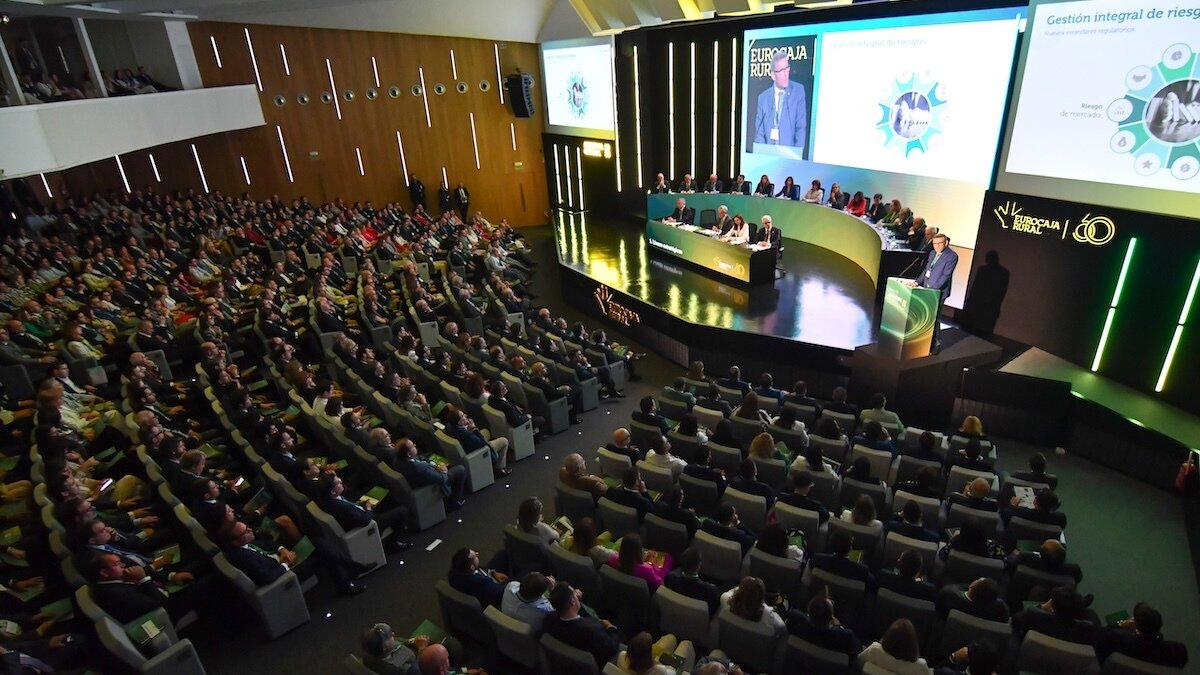 Imagen de la Asamblea General Ordinaria de Eurocaja Rural celebrada este viernes en el Auditorio de la entidad financiera en Toledo