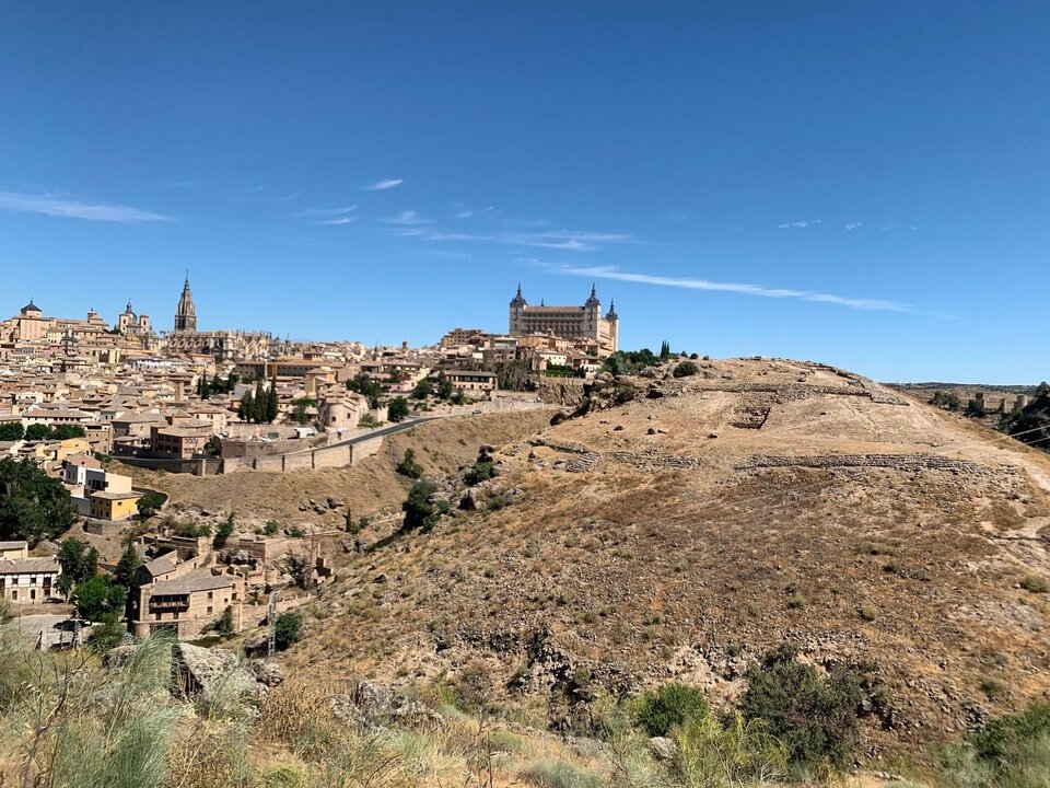Subida al Cerro del Bú