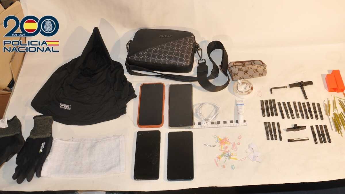 Cuatro detenidos en Talavera antes de robar en un bloque de pisos